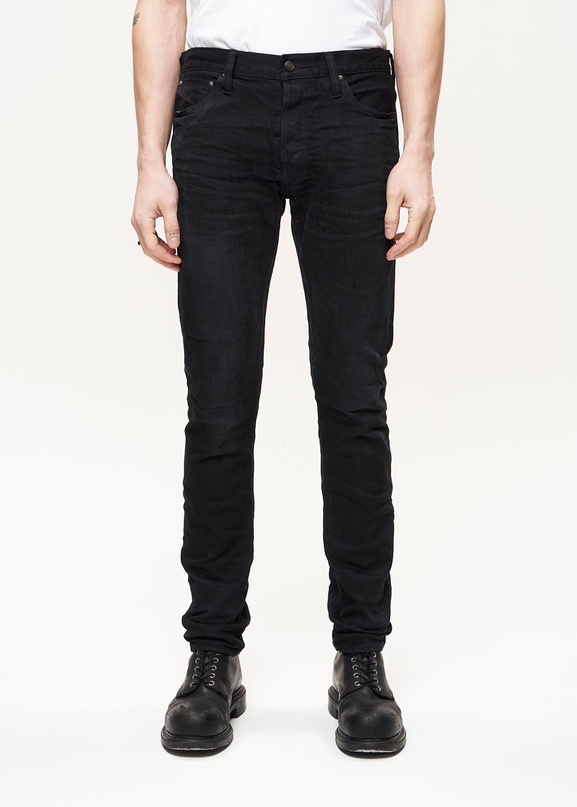NARA SLIM - OKI BLACK TEXTURE