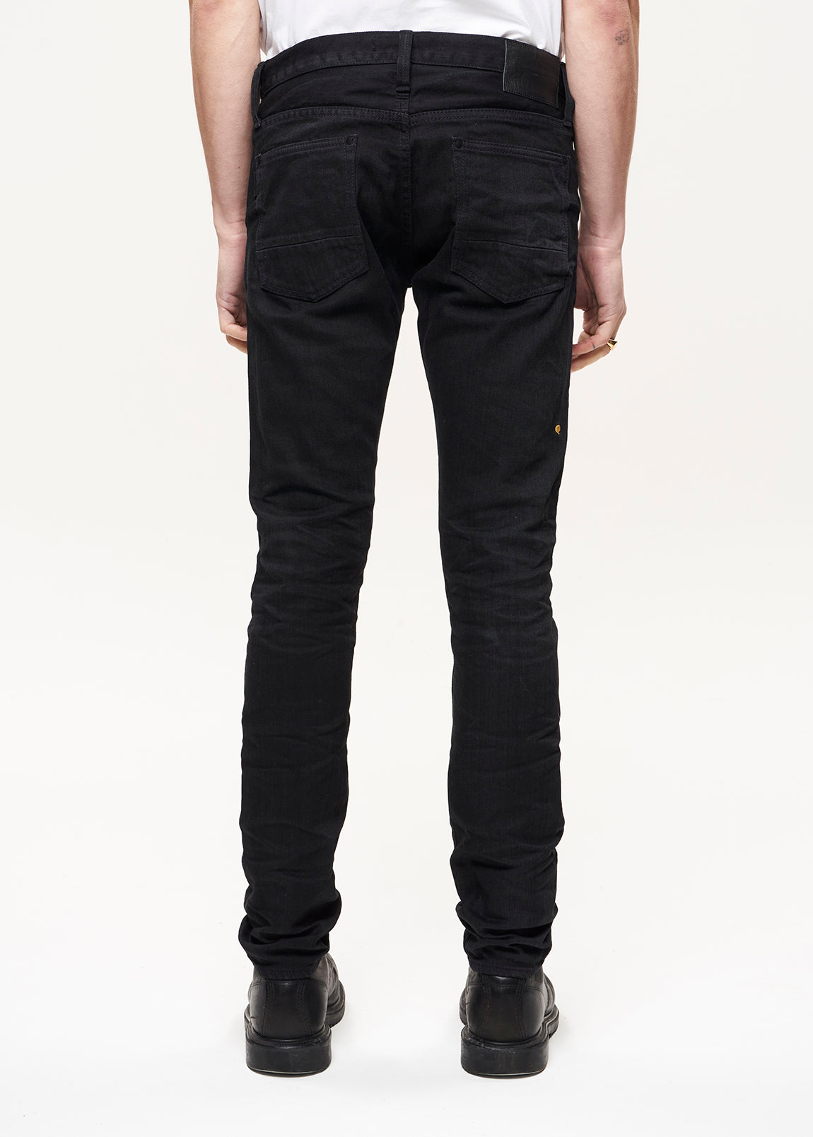NARA SLIM - OKI BLACK TEXTURE